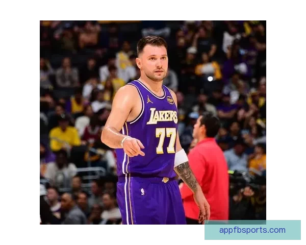 湖人伤情严重东契奇恐缺席前两轮季后赛紫金能否闯西决复出悬念重重